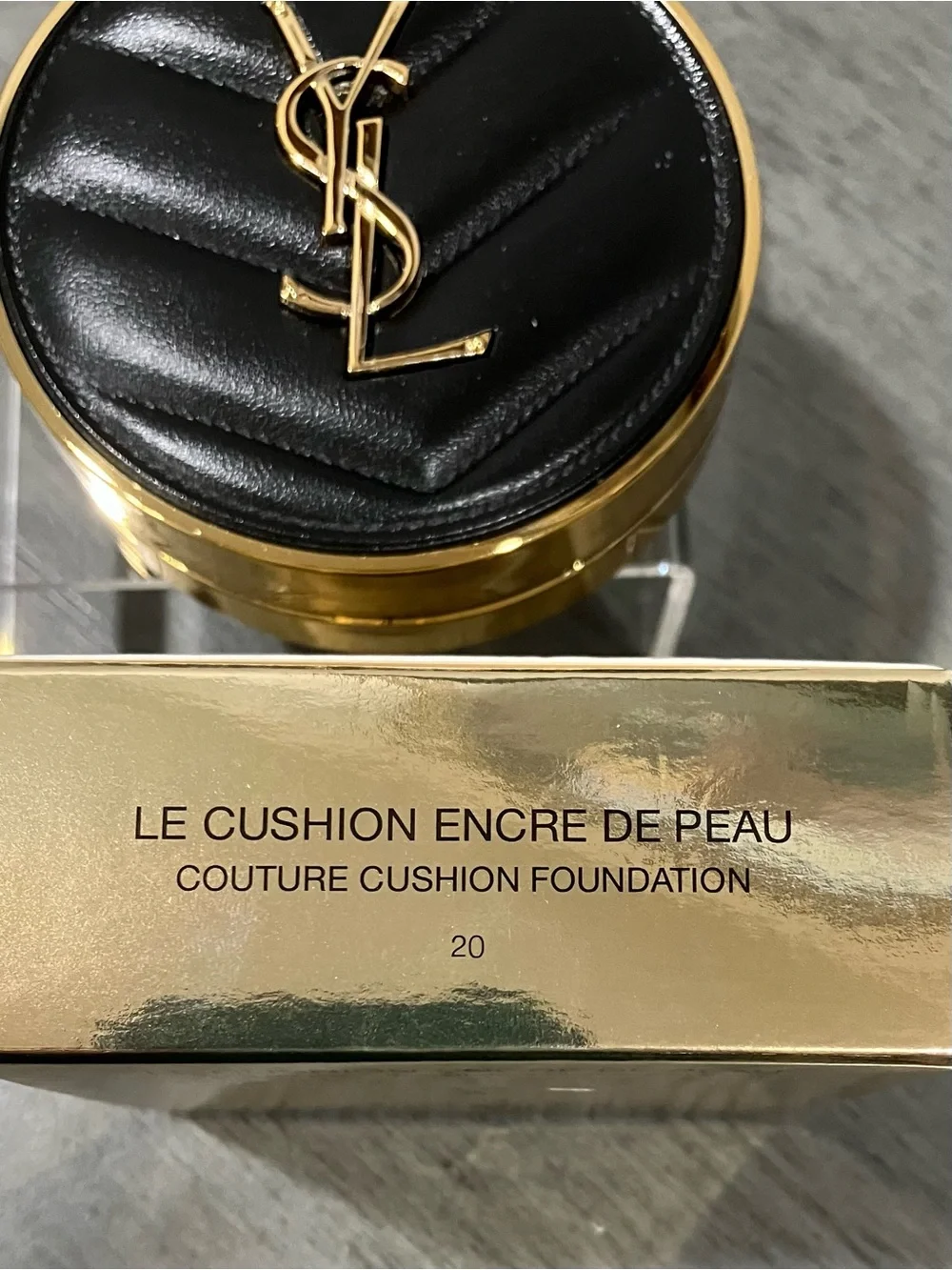 Yves Saint Laurent Le Cushion Encre de Peau Couture Cushion Foundation 20